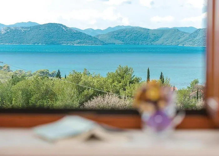 4 Bedroom Gorgeous In بيت للعطل