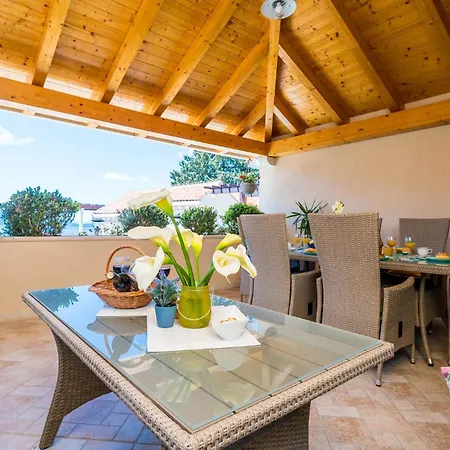 4 Bedroom Gorgeous In *