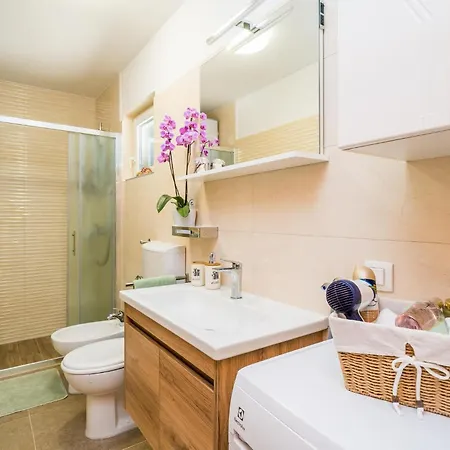 Stunning In With Wifi Holiday home
